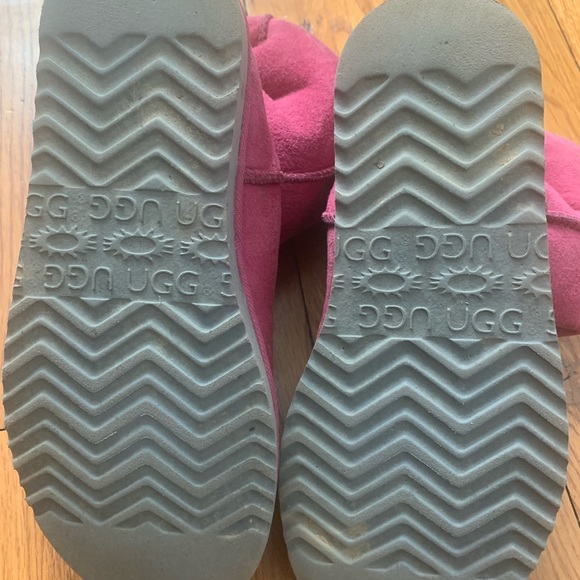 Hot Pink Uggs size 8 - Picture 9 of 12